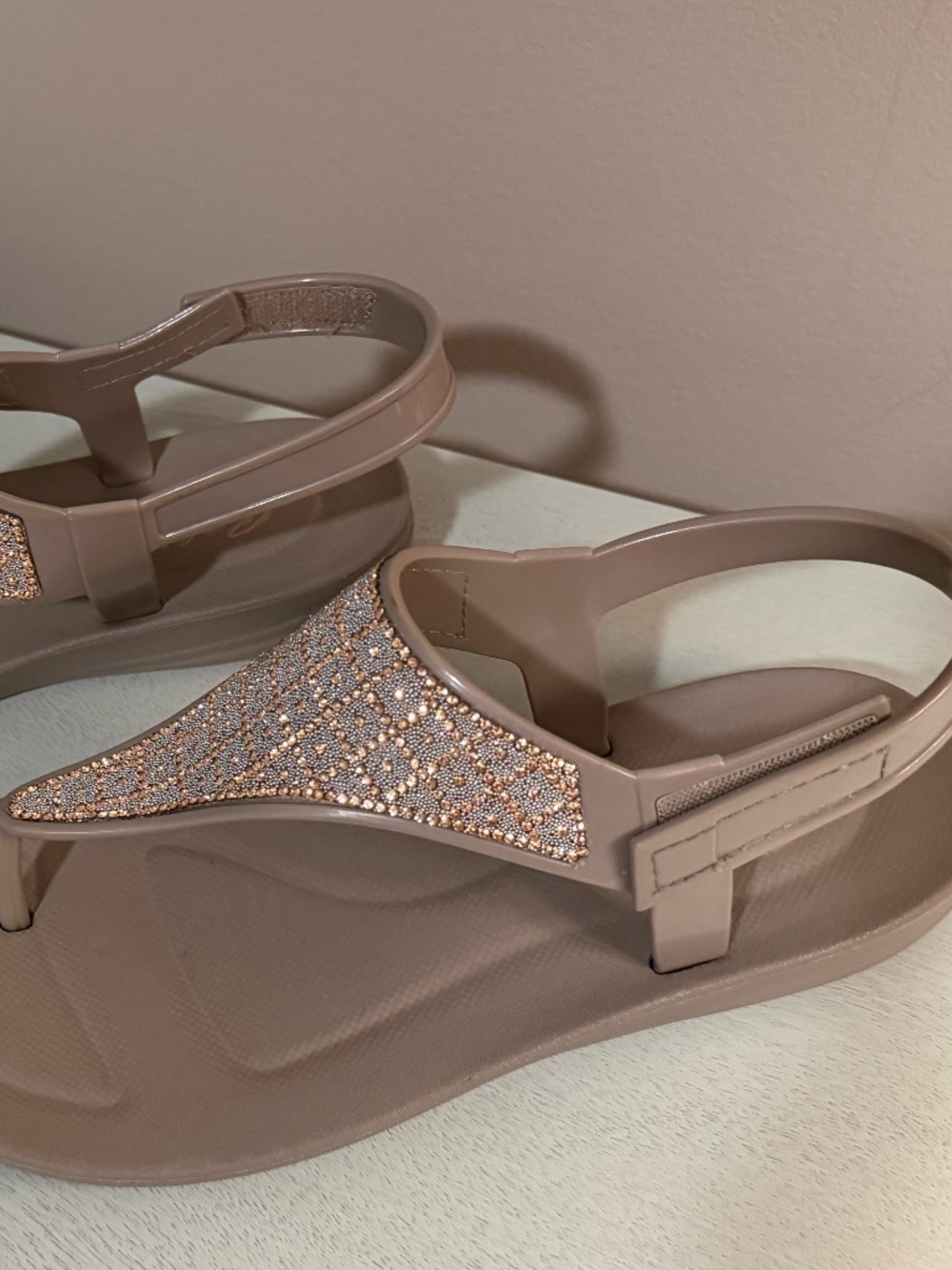 Sketchers Cali blingy sandals size 7 New